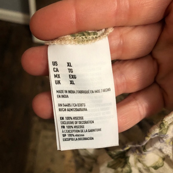 Floral Bohemian Waist Tie Blouse - Picture 4 of 4